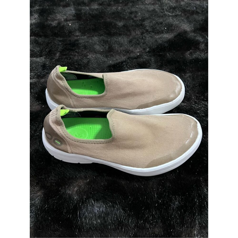 Oofos Oomg‎ Eezee Low Top Taupe Canvas Slip On Recovery Shoes Sz 9.5